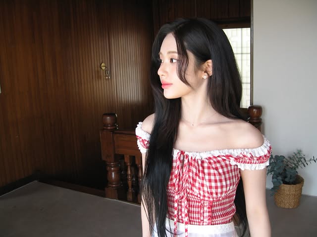 xjiwonparkx-20260526-0002.jpg